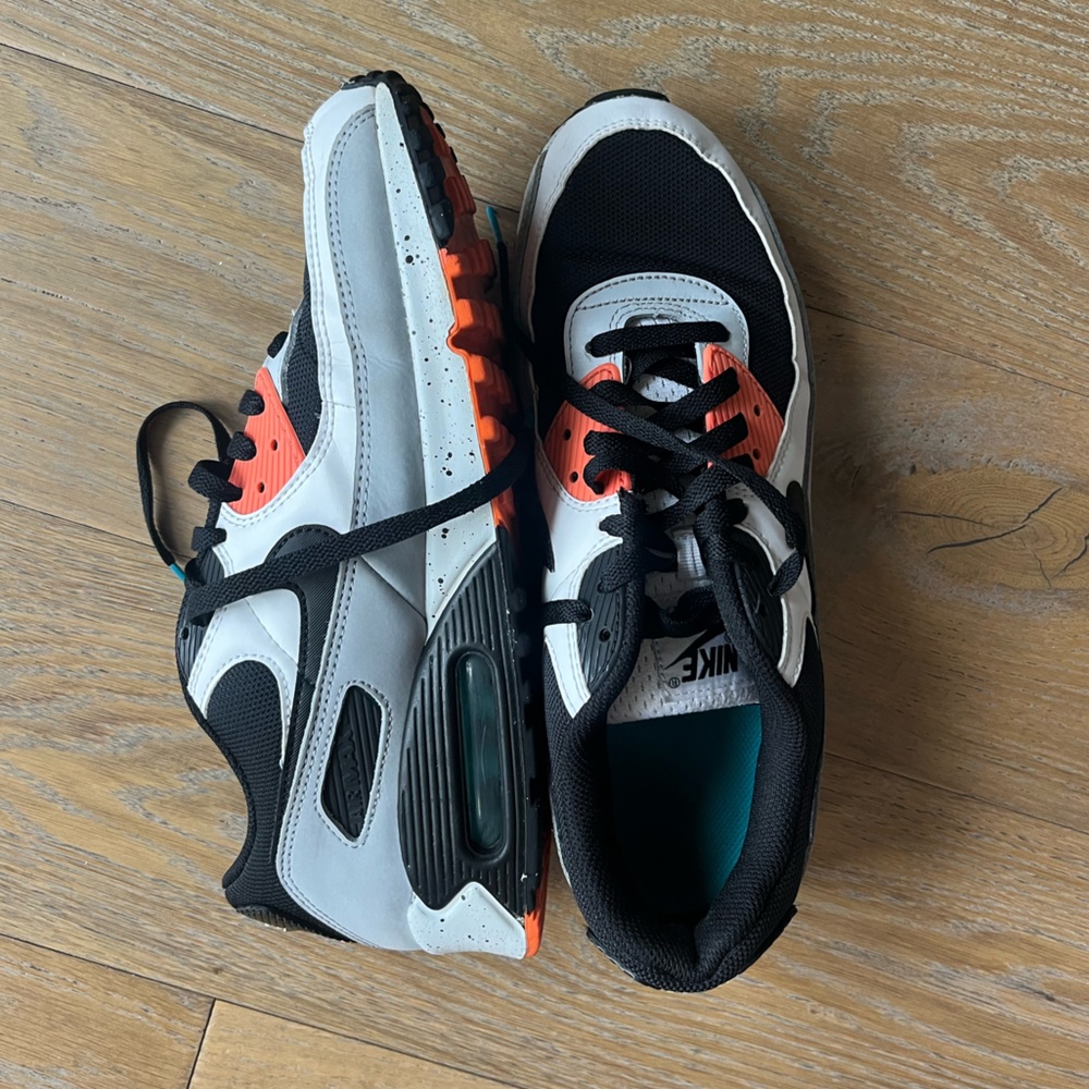 Air Max 90 - Picture 3 of 5